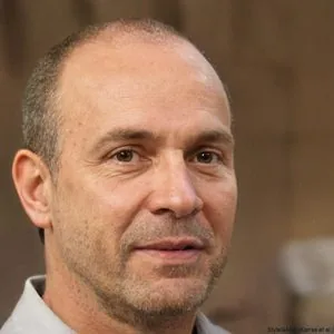 Stefan Nikolic